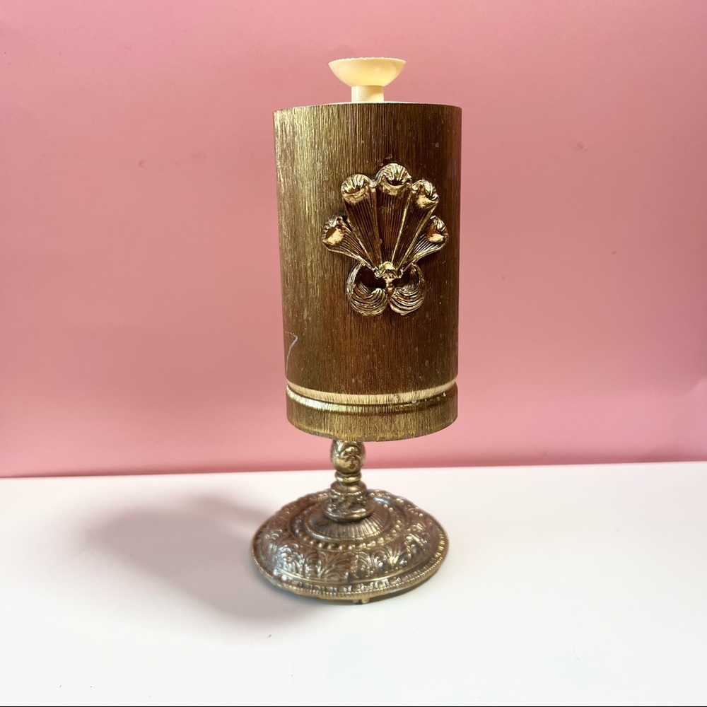 Vintage gold ornate shell Dixie cup holder